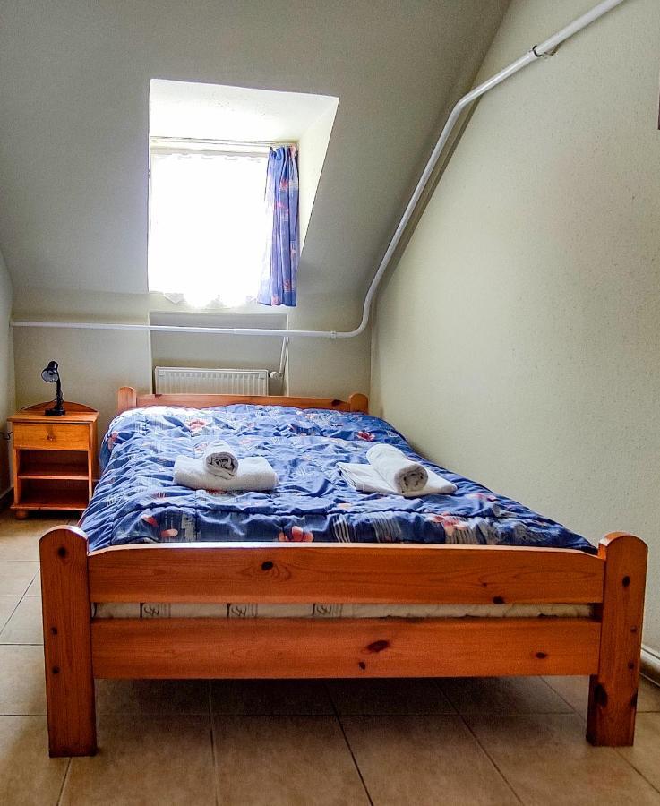Afrodite Apartmanok Eger Eksteriør billede
