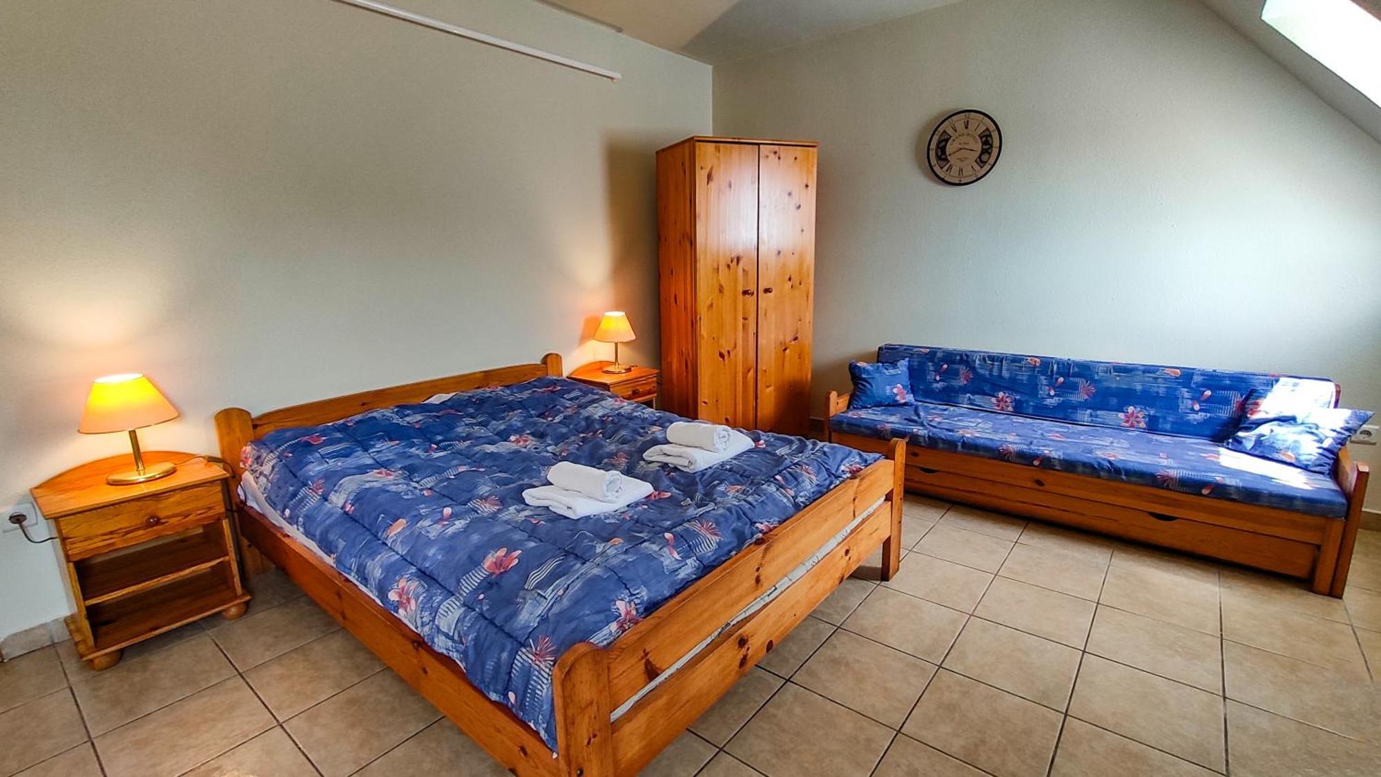Afrodite Apartmanok Eger Eksteriør billede