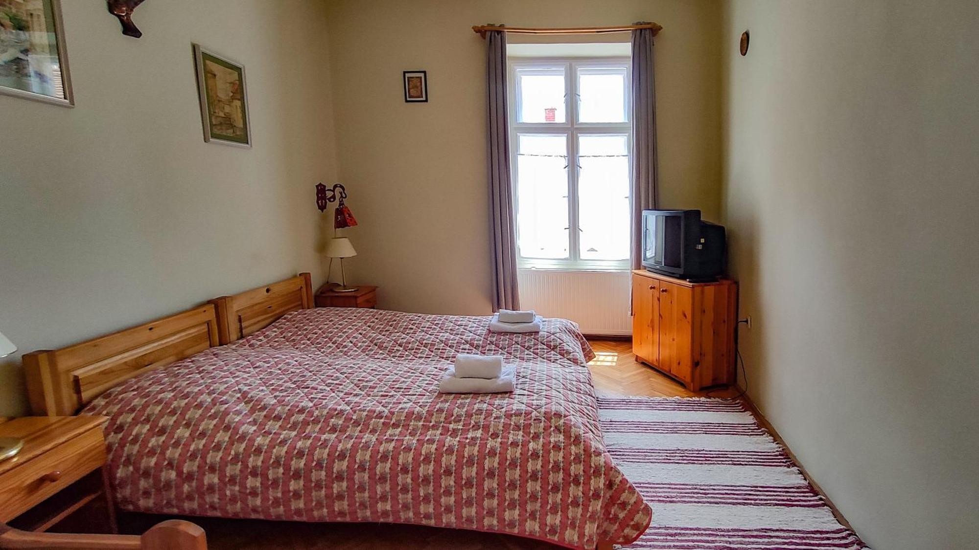 Afrodite Apartmanok Eger Eksteriør billede